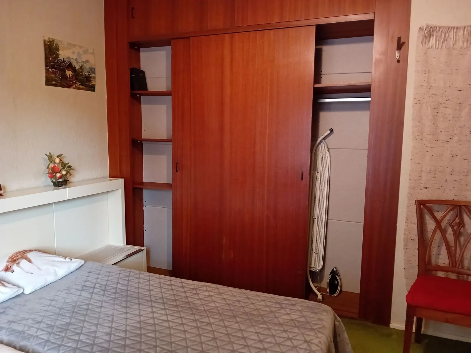 Image 2 of 9