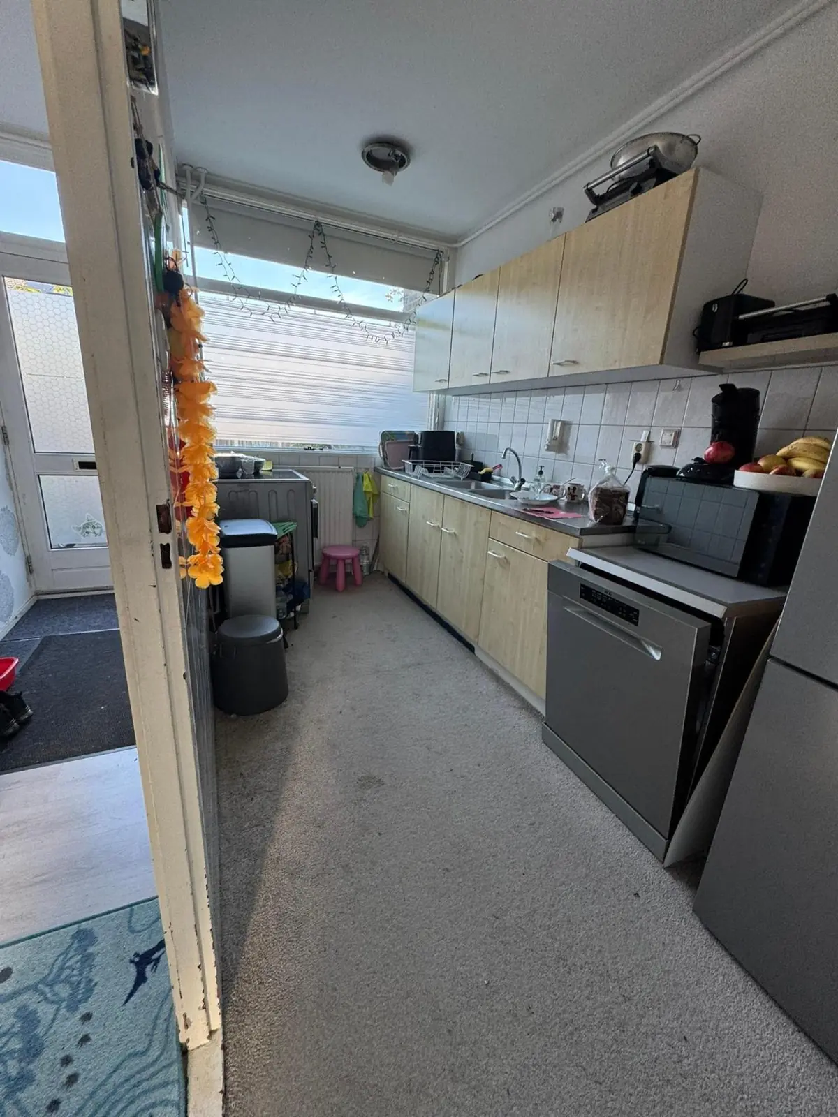 Image 4 of 12