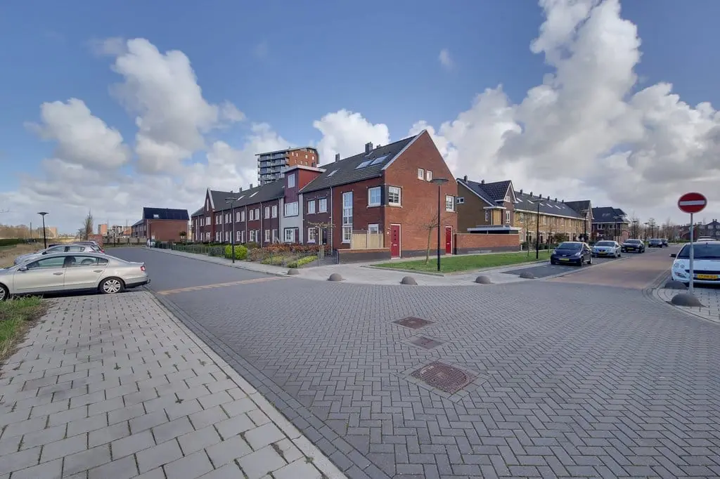 Family Home Dexter Gordonlaan 1-B, Beverwijk - For Rent