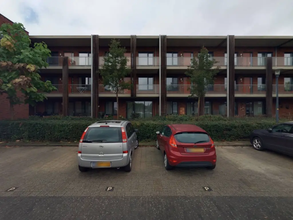 Afbeelding 2 van 2