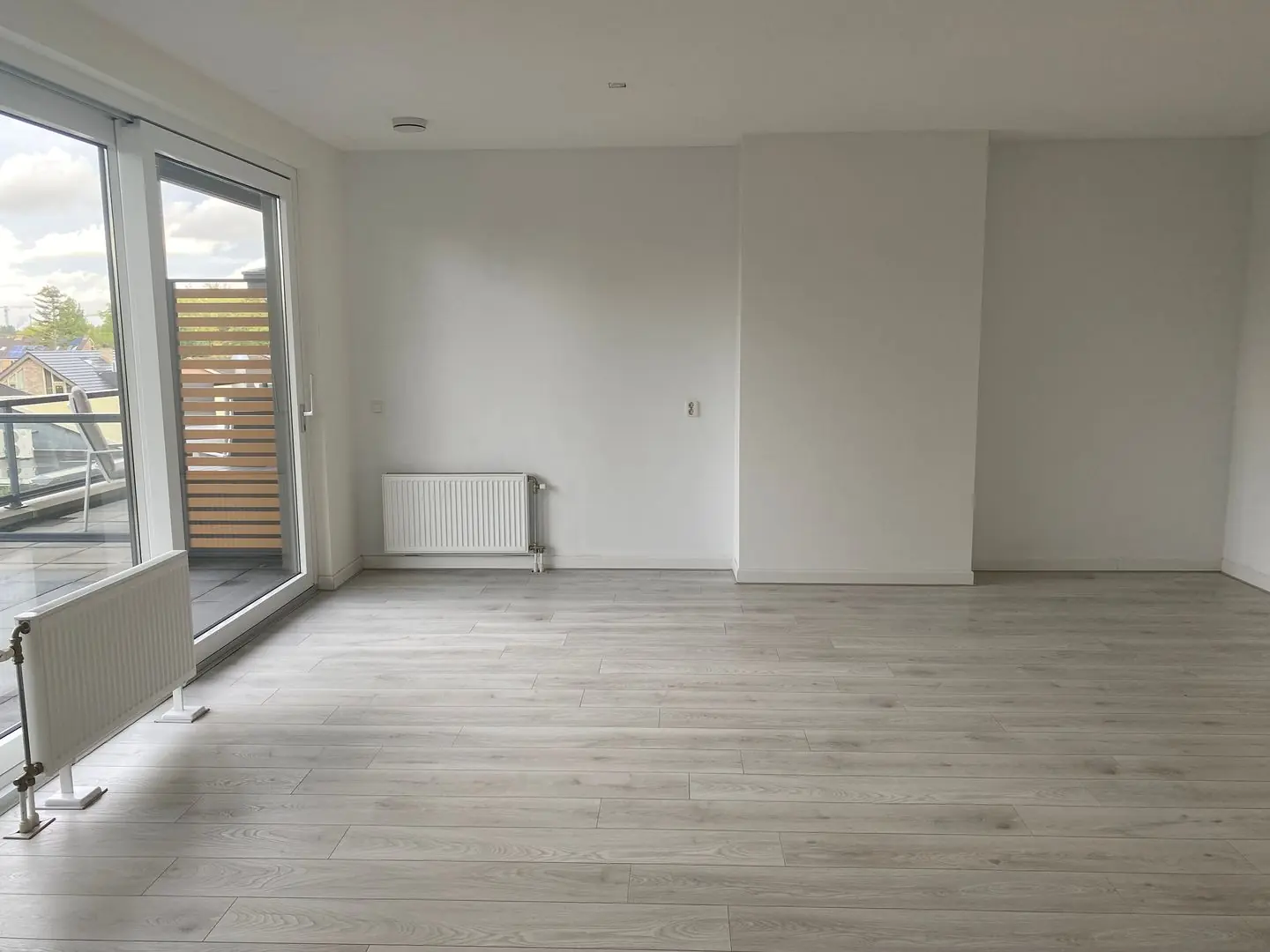 Image 20 of 27