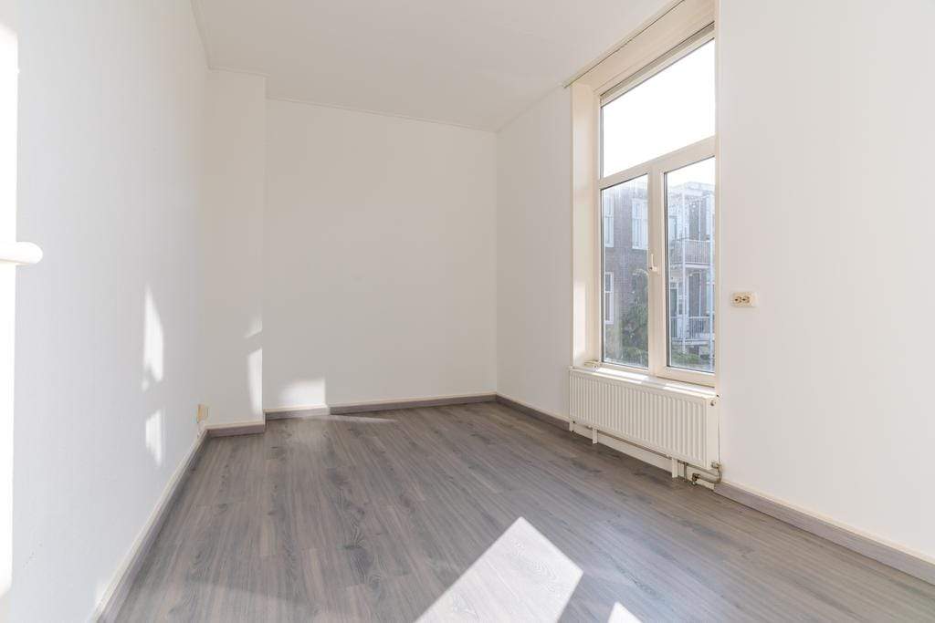 Image 22 of 25