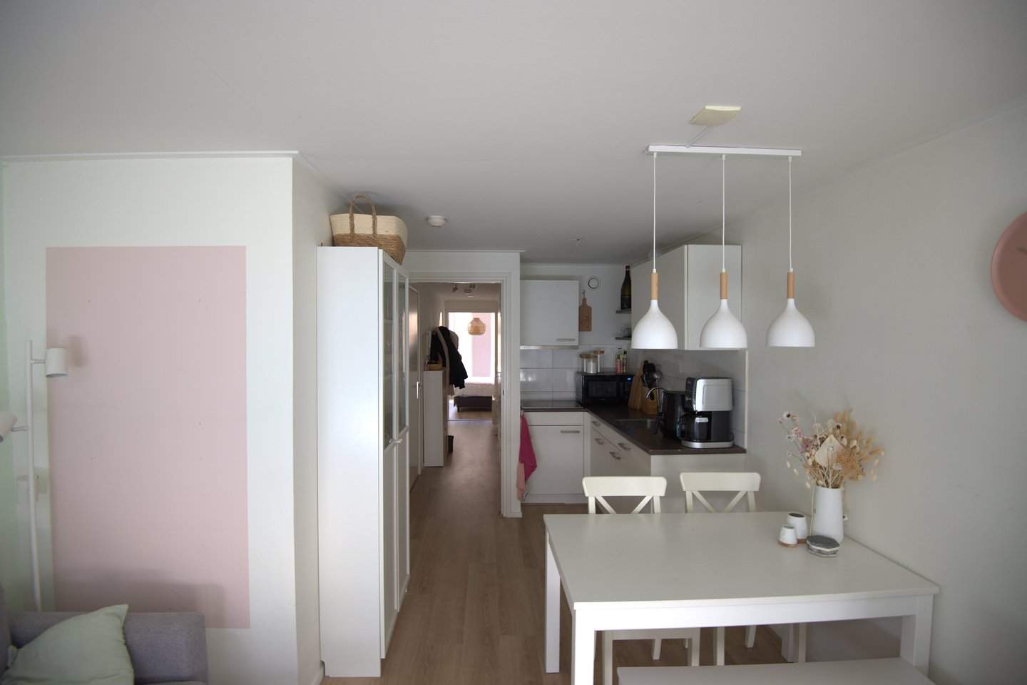 Bild 2 von 12