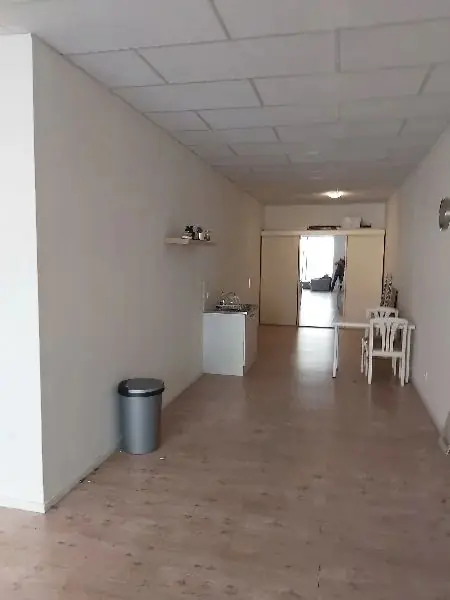 Image 4 of 7