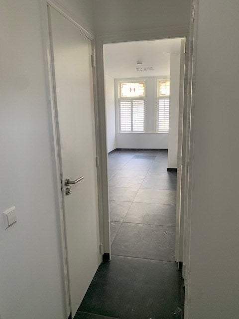 Image 3 of 21