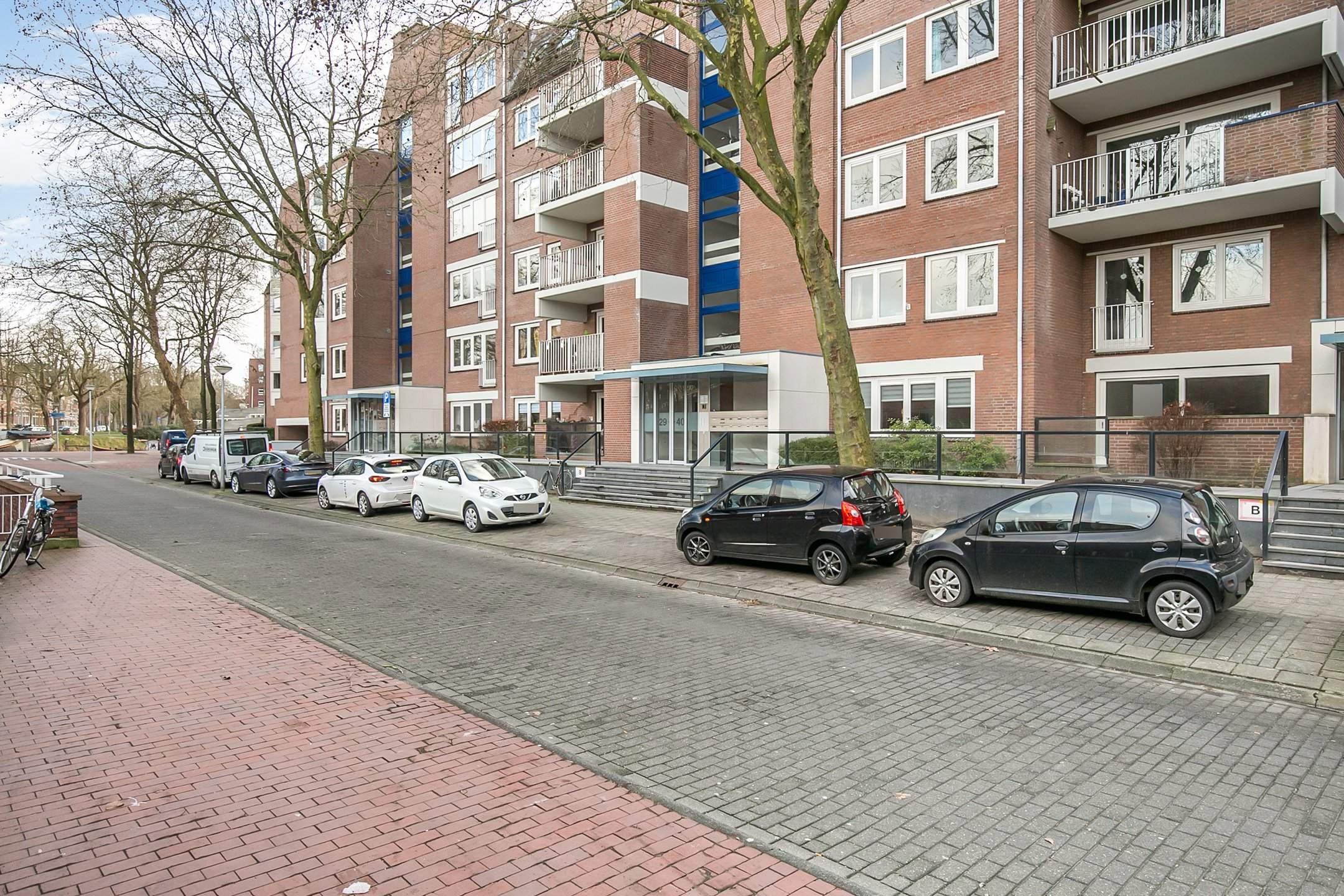 Afbeelding 1 van 31