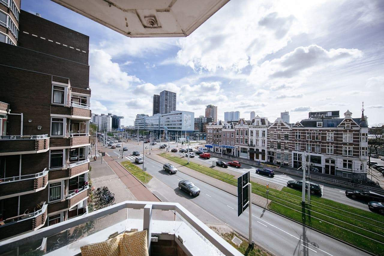 Afbeelding 2 van 2