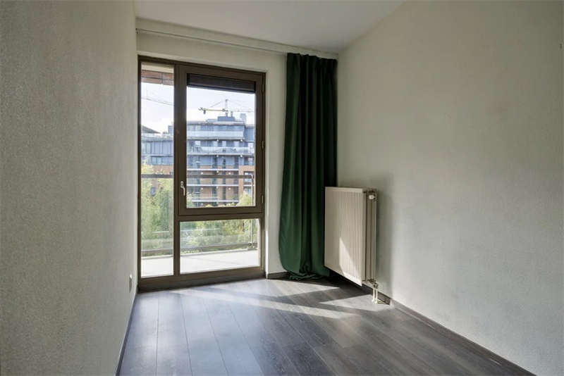 Image 7 of 9