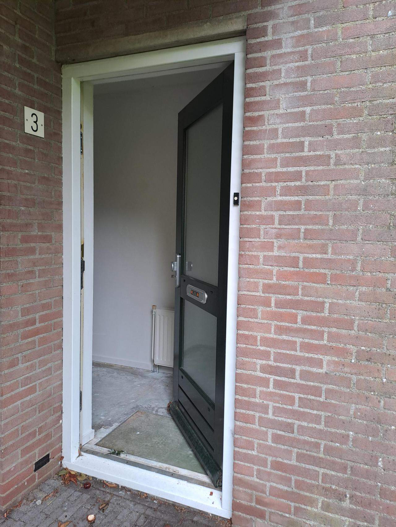 Bild 2 von 9
