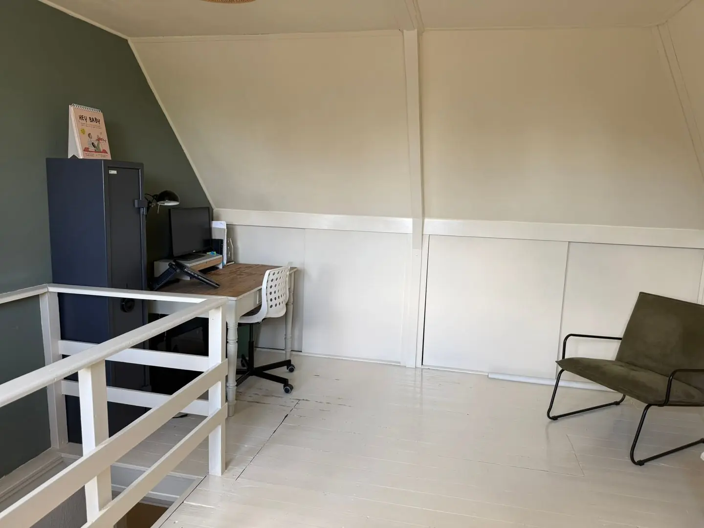 Image 25 of 28