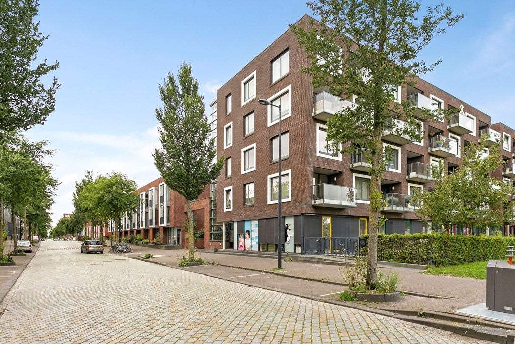 Afbeelding 2 van 18