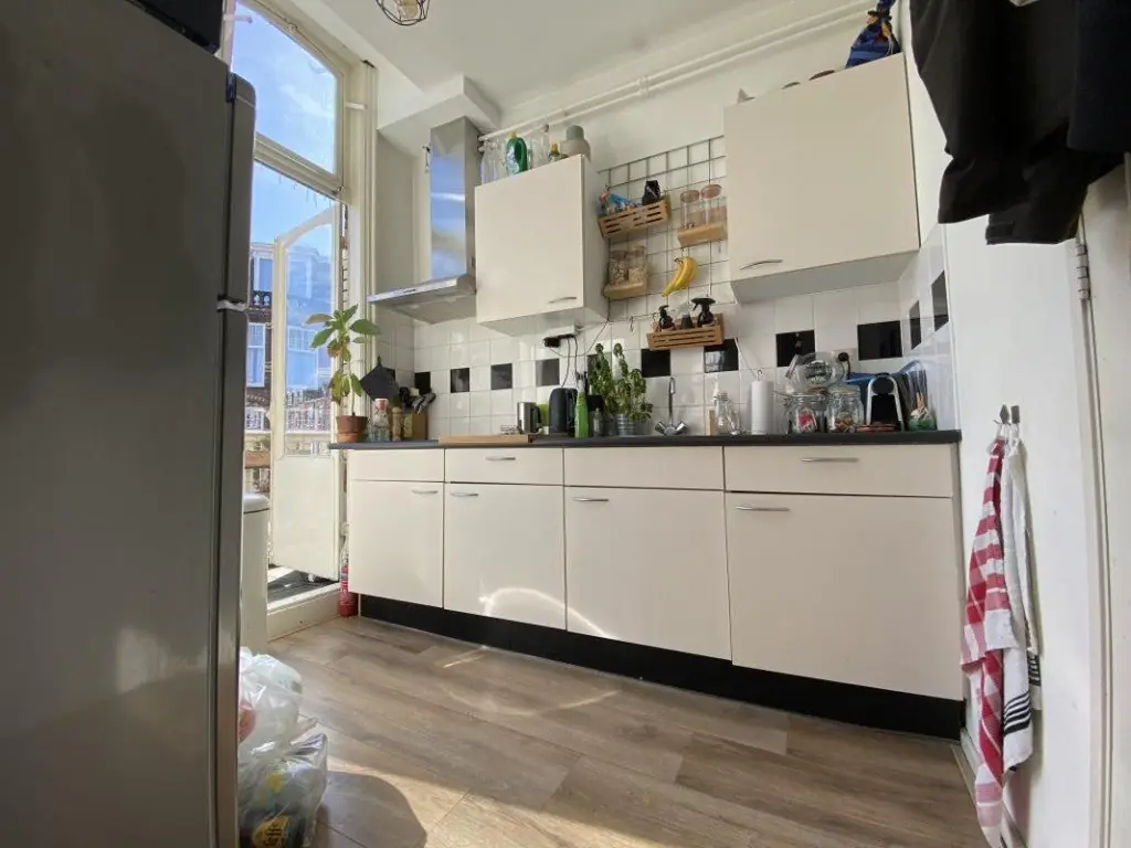 Image 6 of 11
