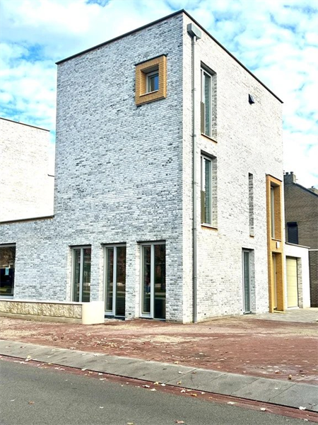 Image 20 of 21