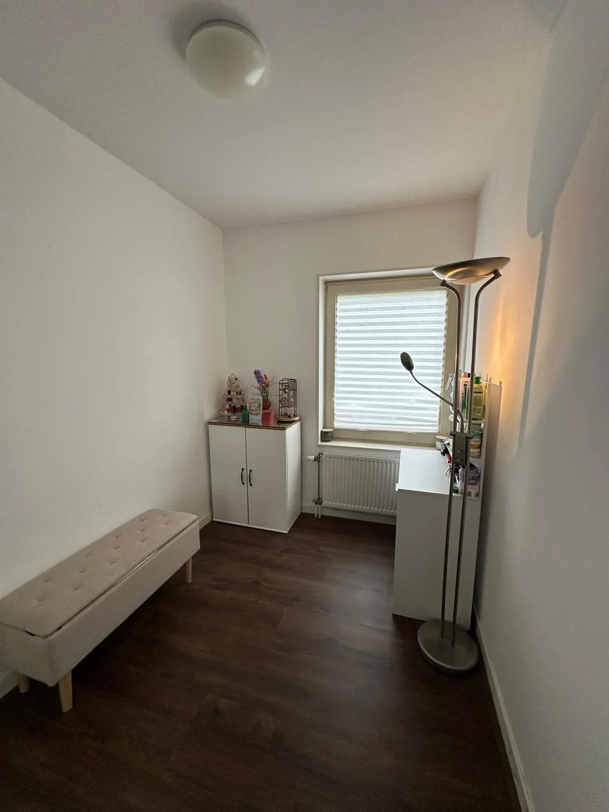 Image 4 of 10
