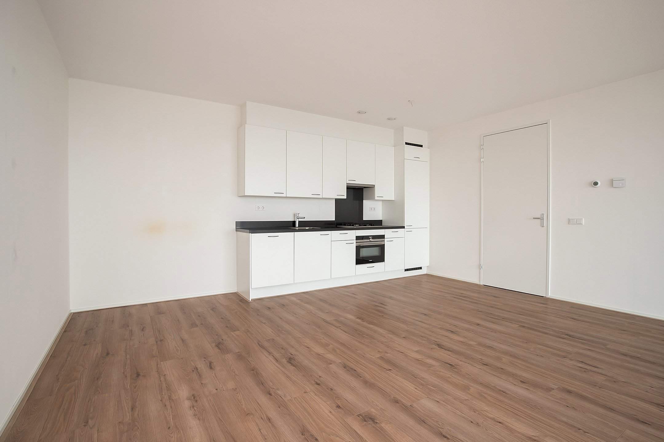 Image 2 of 14