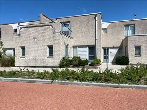 Gezinswoning aan de Damrif 84, Atolwijk, Lelystad - Te Huur