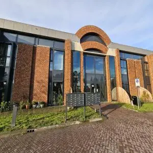 Image 5 of 6