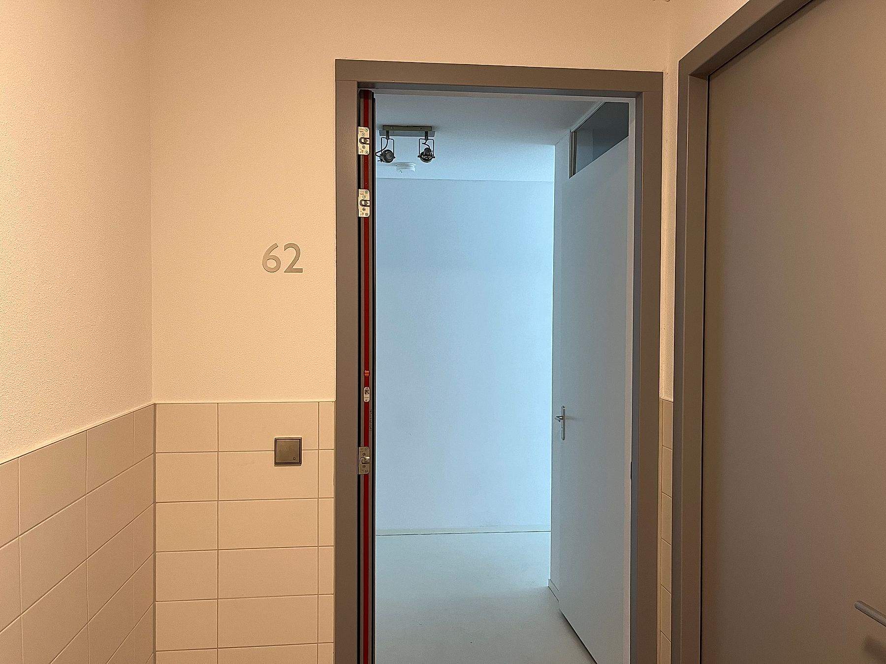 Bild 3 von 8