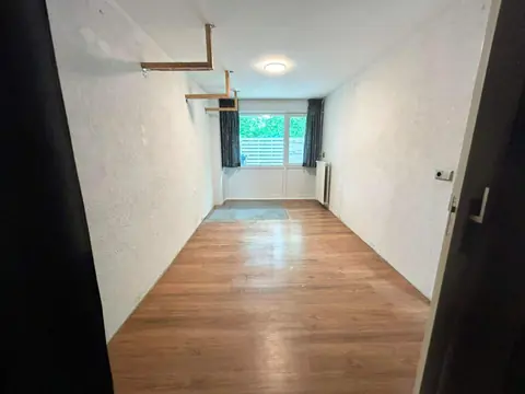 Casa tipo drive-in con cuatro dormitorios y jardín, Beverwijk - En Alquiler