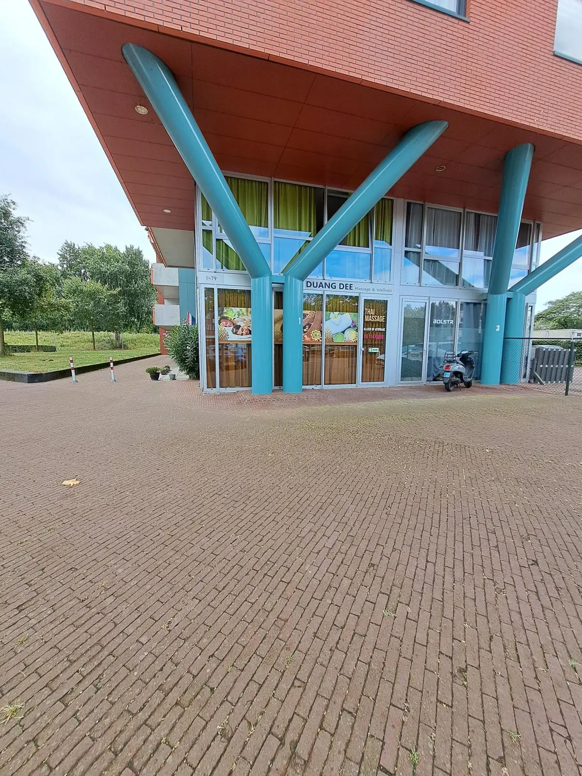 Image 6 of 20