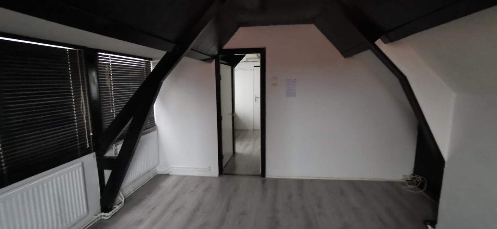 Image 2 of 9