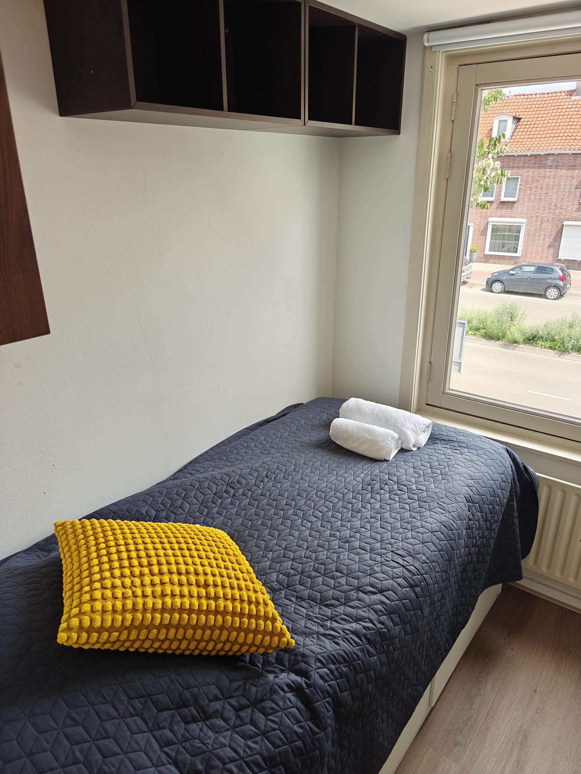 Bild 1 von 4