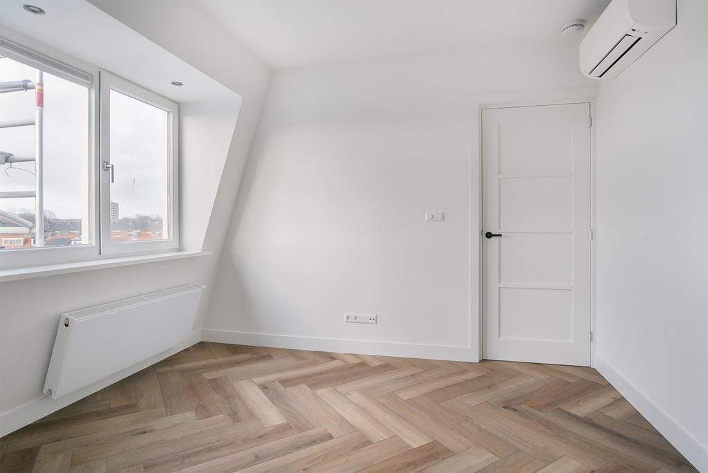 Image 16 sur 28