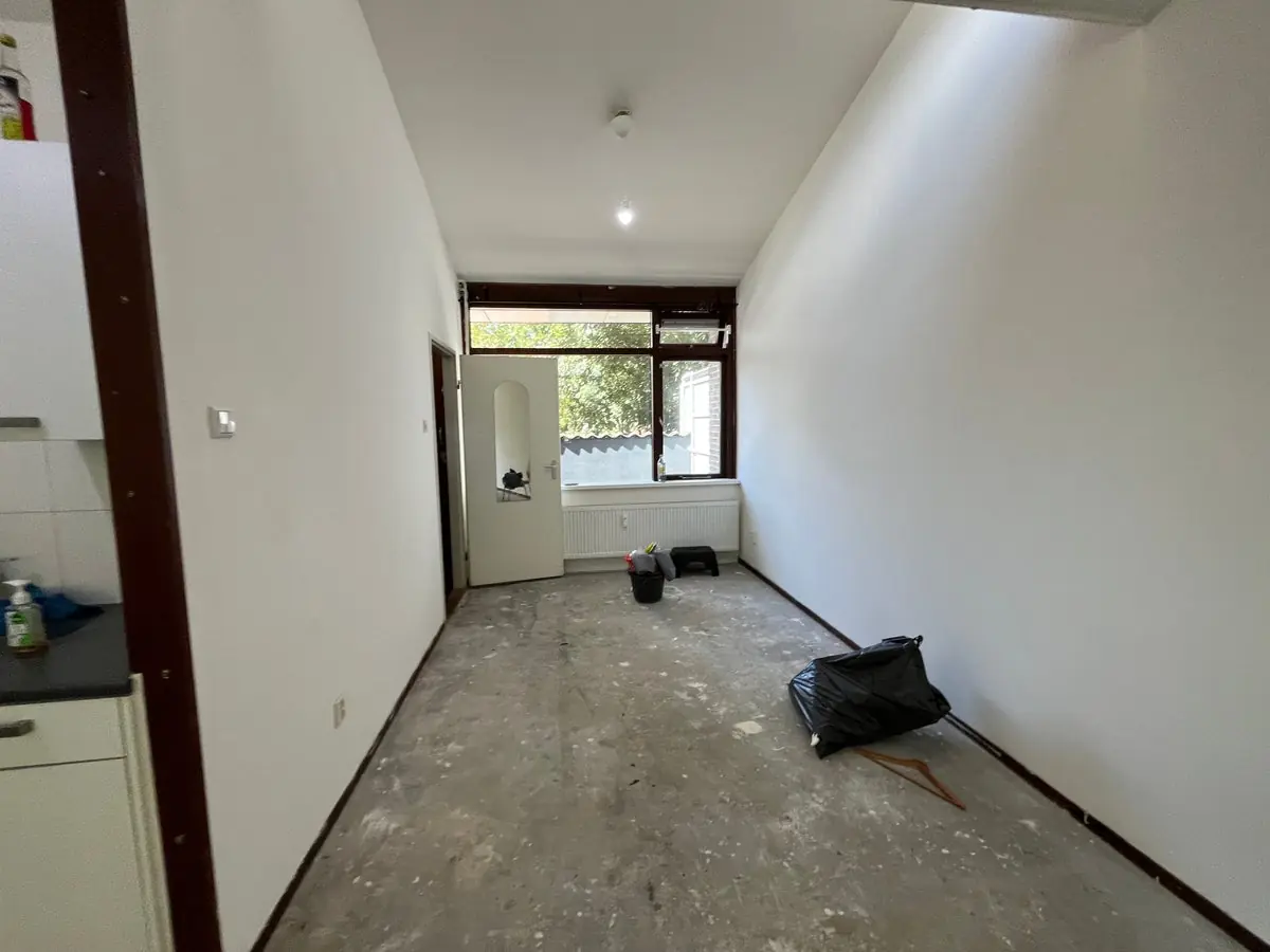 Image 5 of 10
