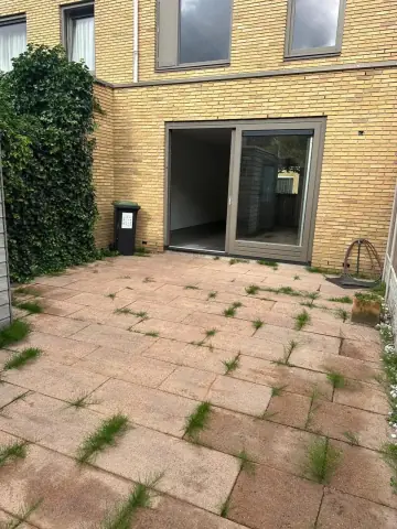3-Bedroom Apartment Bart van der Leckplantsoen, Amsterdam - For Rent