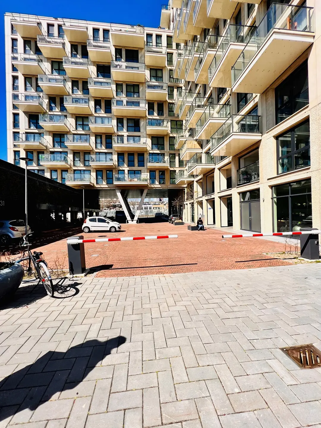 Image 3 of 25