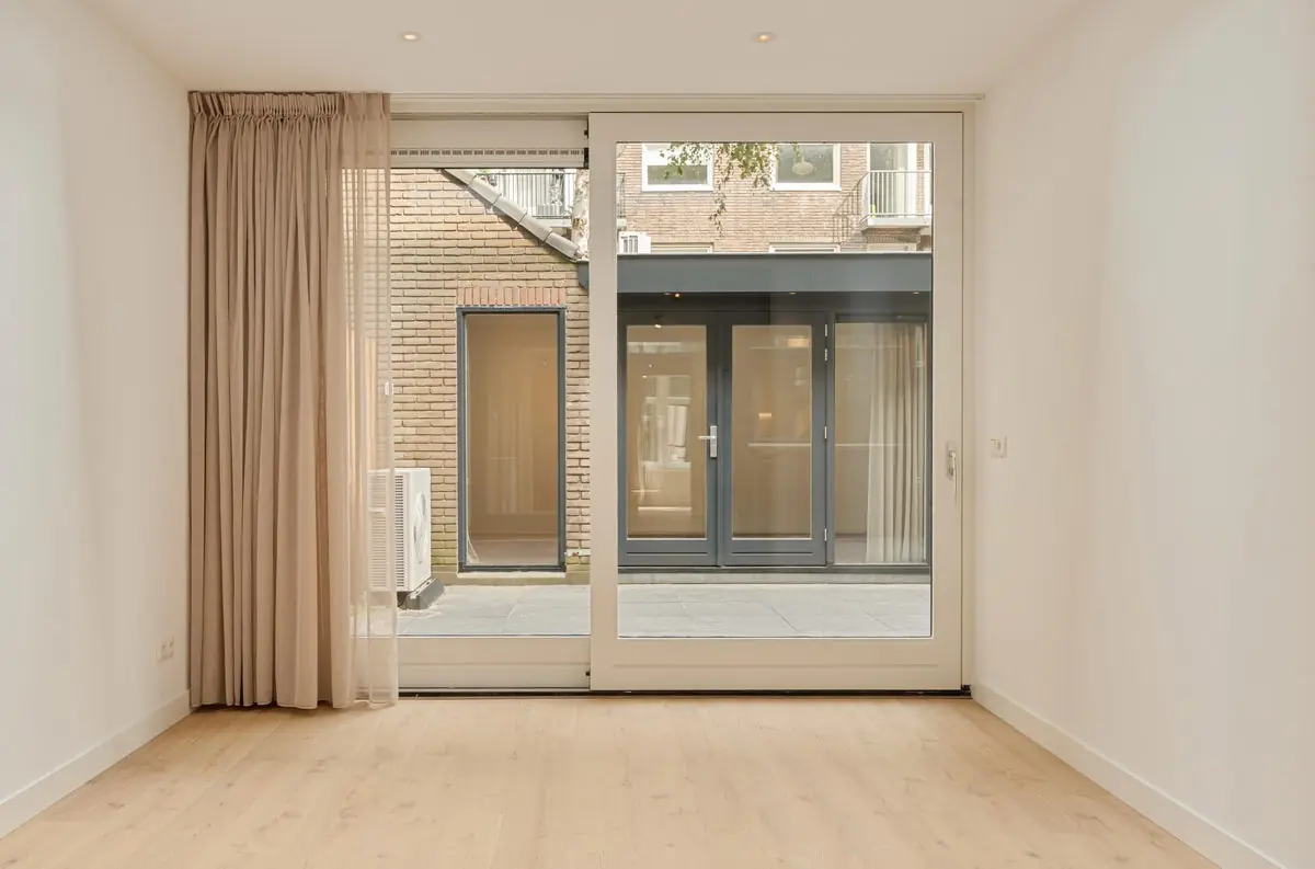 Afbeelding 4 van 64