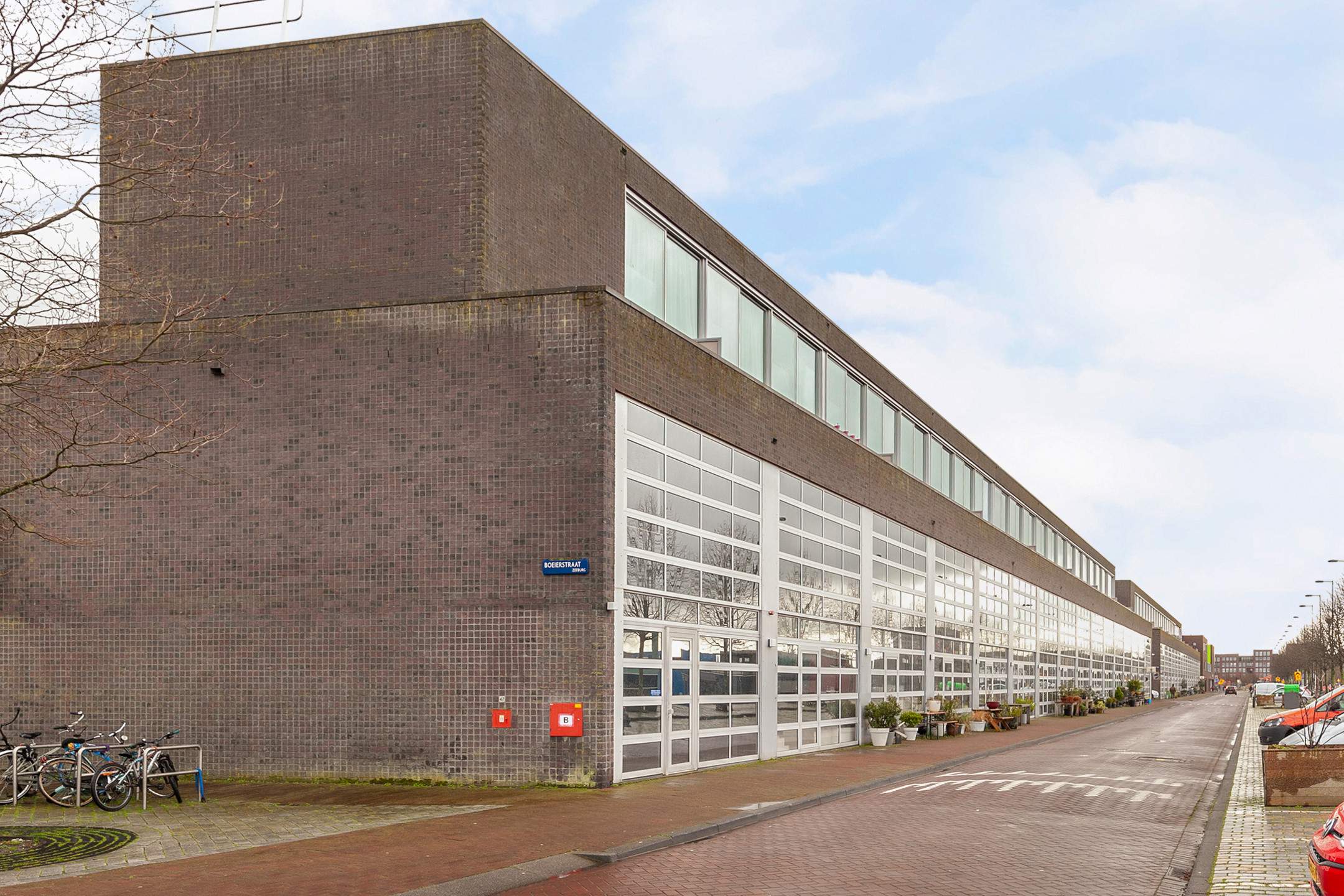 Afbeelding 2 van 2