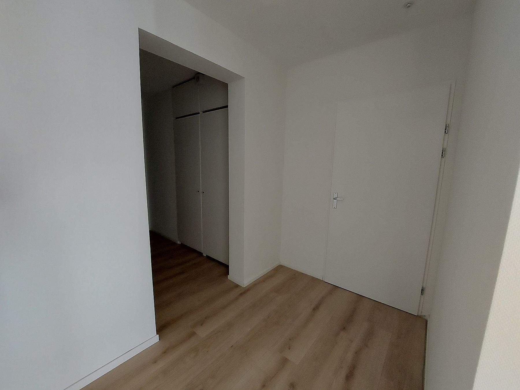 Bild 4 von 8