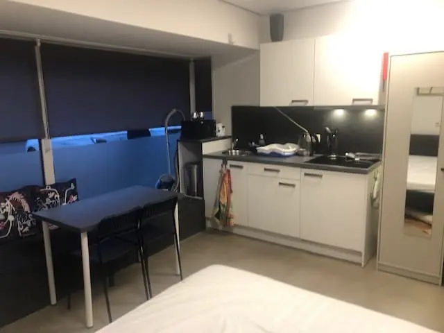 Image 3 of 10