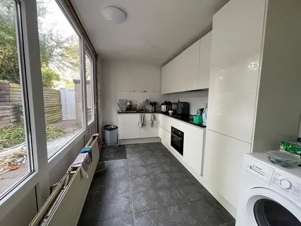 Image 4 of 10