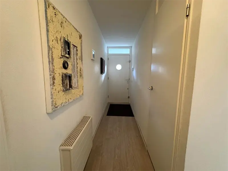 Image 20 of 31