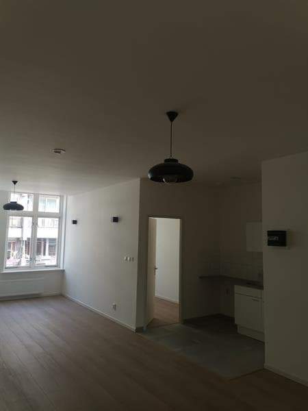 Image 4 of 6