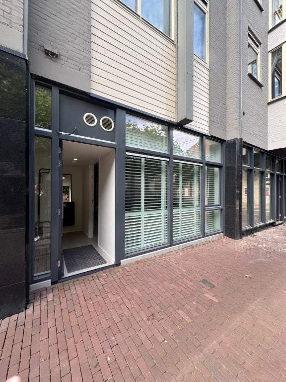 Afbeelding 2 van 21