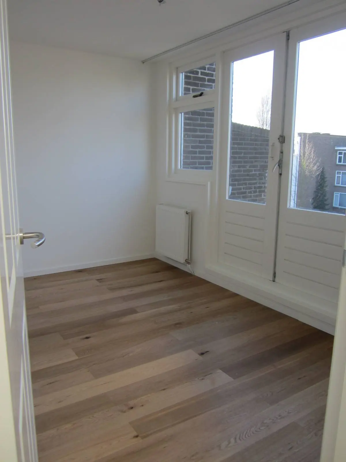 Image 10 of 20