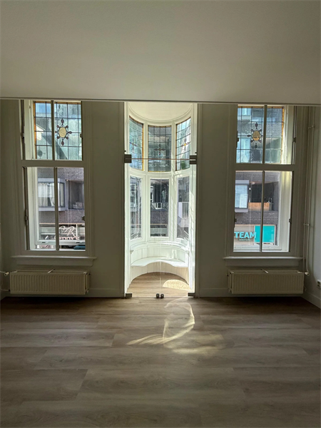 Image 4 of 9