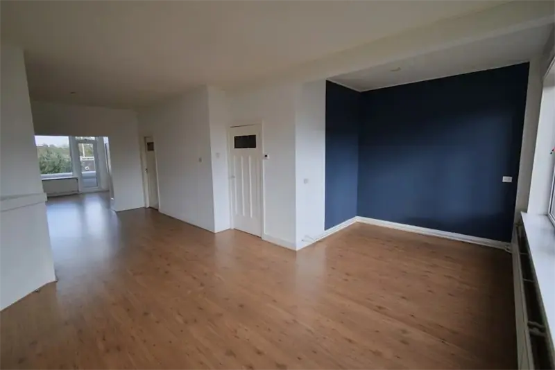 Image 4 of 15