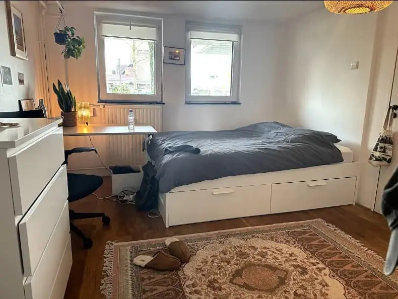 Image 1 of 10