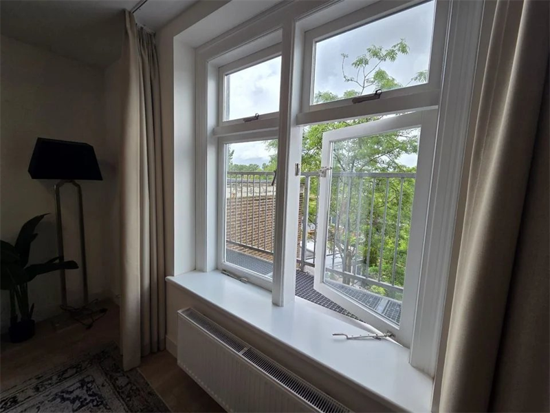 Image 3 of 11