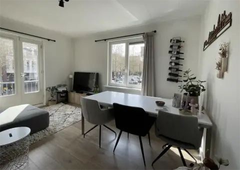Apartamento en Burgemeester Hennequinstraat, Maastricht - En alquiler