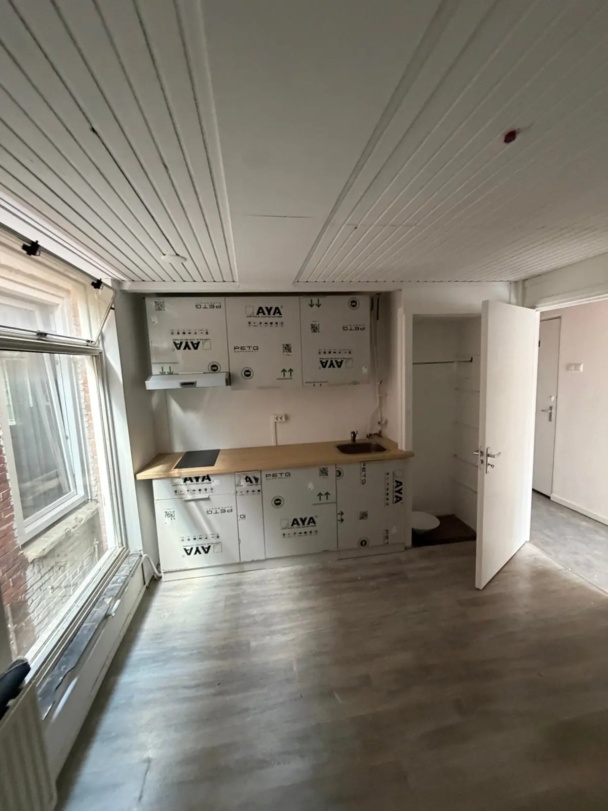Image 2 of 2