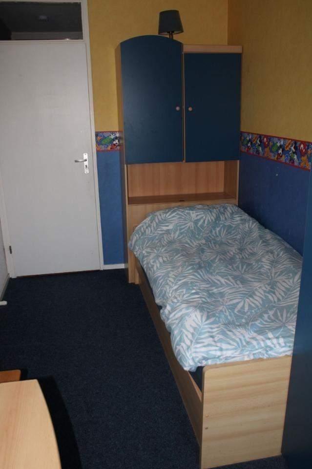 Image 2 of 3