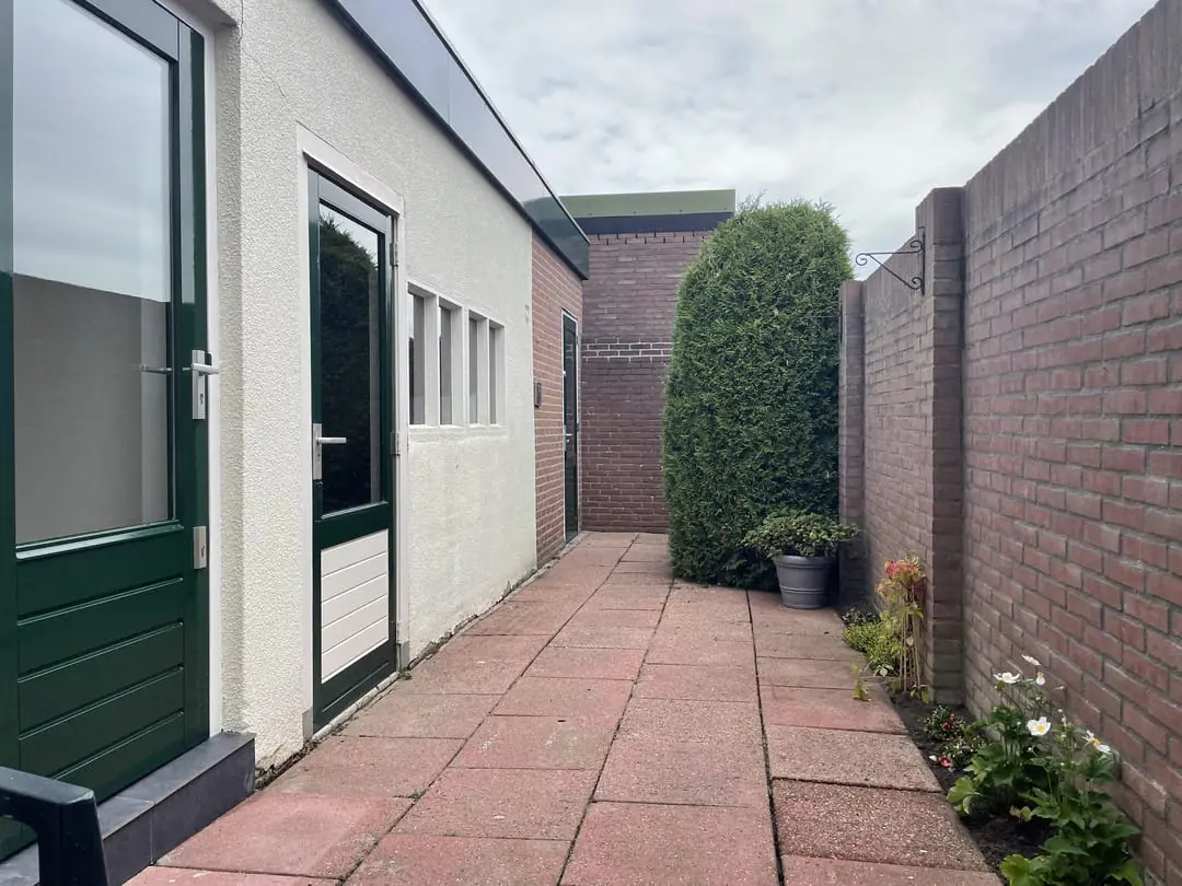 Image 11 of 23