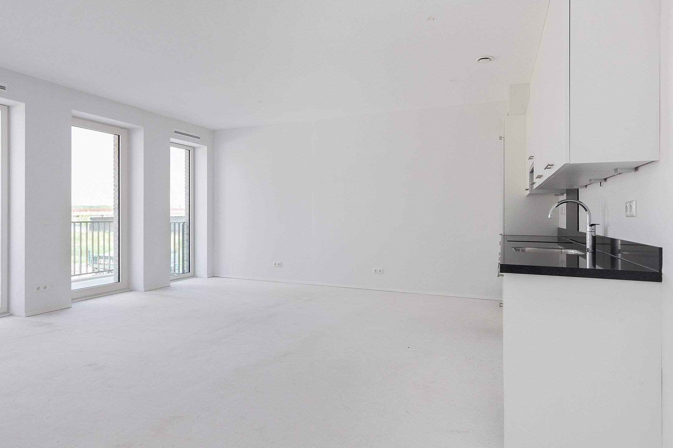 Image 4 of 15