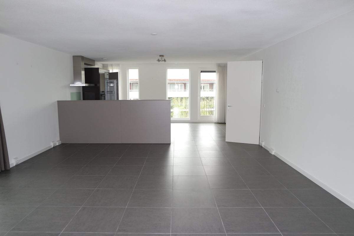 Bild 2 von 16