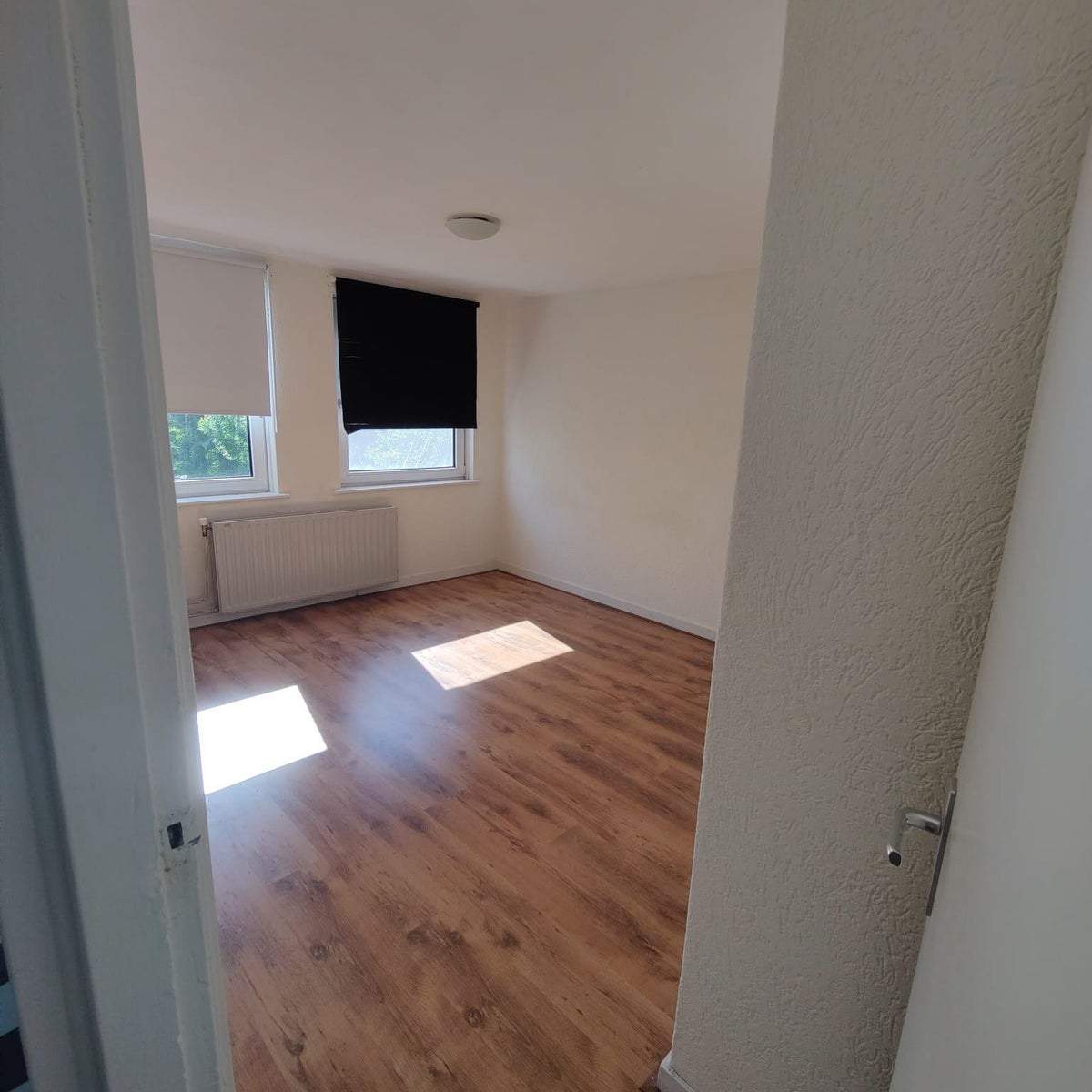 Bild 1 von 4